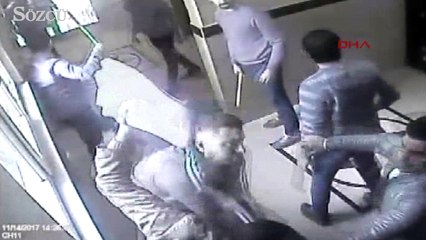 Muhtar ve 3 Azaya saldırı güvenlik kamerasında