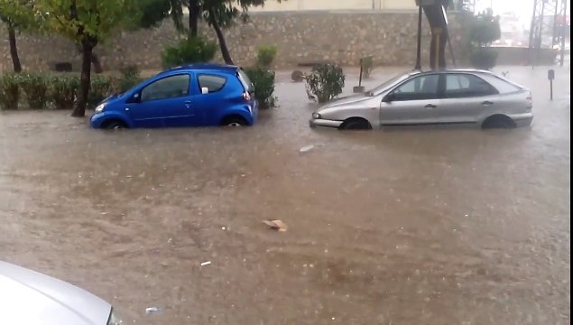 ΠΛΗΜΜΎΡΑ ΟΙ ΔΡΟΜΟΙ ΣΤΟ ΚΕΡΑΤΣΙΝΙ ΤΩΡΑ17 Νοεμβρίου 2017