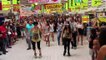 Flash mob '' demande en mariage'' en plein hypermarché Auchan Martigues