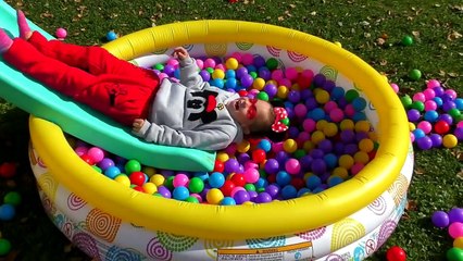 Wheels on the Bus School Song Tayo Little Bus Learn colors with Baby balls Nursery Rhymes for Kids