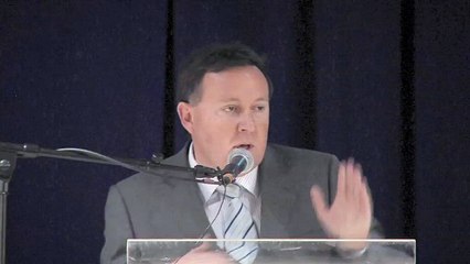 Pour l'UMP Eric  Diard : "Burroni chante en play-back"