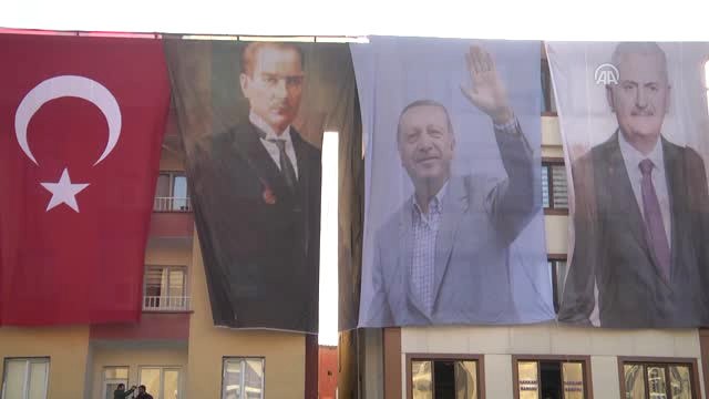 Başbakan Yıldırım: Hakkari Diyor Ki, 'Ey Alçak Terör Örgütü, Ne Yaparsan Yap Bizi Bölemezsin