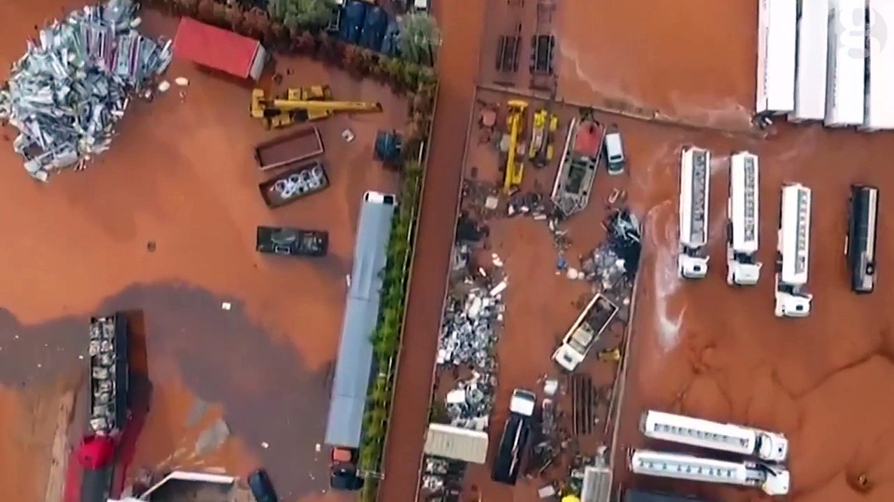 Les énormes inondations en Grèce filmées de Drone à Athènes