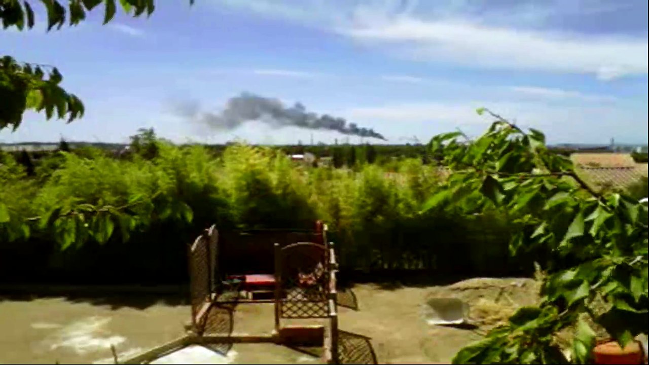 Une torche importante sur Lavera.