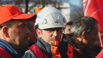 Miles de trabajadores protestan en Alemania por los recortes de Siemens