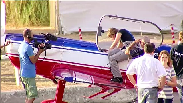 Voltige aérienne. La performance des pilotes de la Patrouille de France en vidéo.