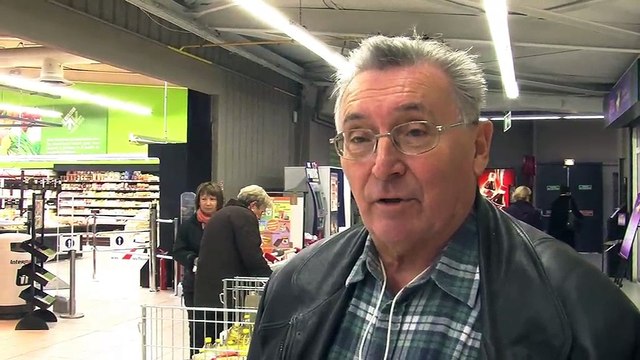 Bénévoles à l' intermarché Martigues