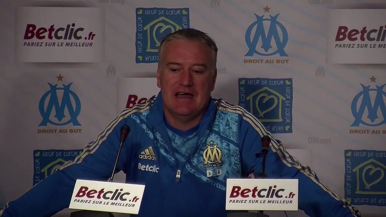 Peu après midi Deschamps annonce le forfait des deux joueurs Marseillais