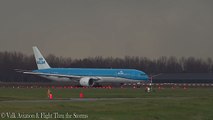 Un Boeing 777 est frappé par la foudre