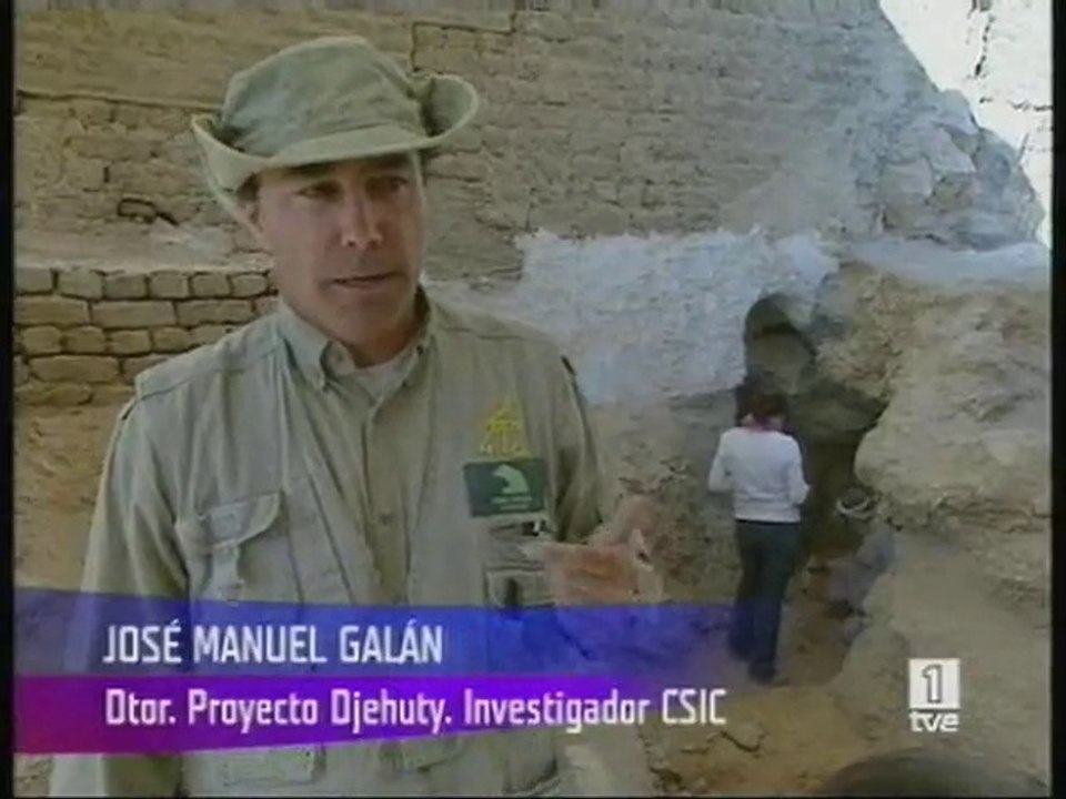 Arqueólogos entre faraones