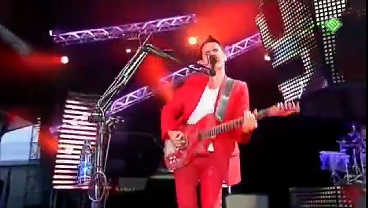 Muse - Supermassive Black Hole, Megaland, Pinkpop Festival, Landgraaf, Netherlands  5/27/2007