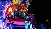 American Girl Doll Poppy goes to Hong Kong Disneyland, Disney Frozen Village