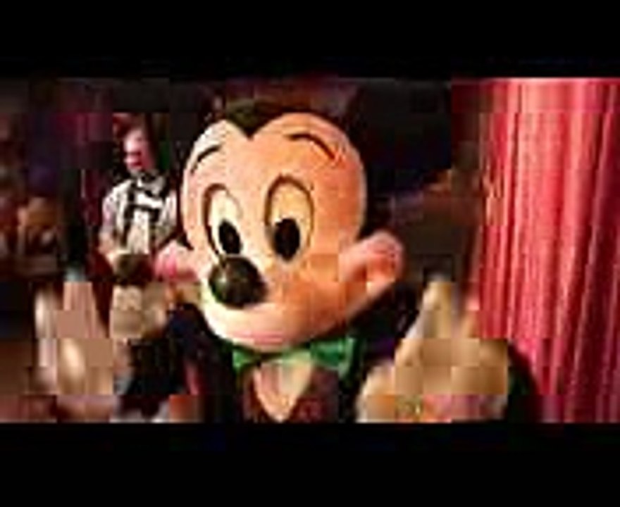 Talking Mickey Mouse at Mickey's Very Merry Christmas Party 2017 in Holiday Outfit