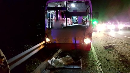 시외버스·굴착기 추돌...승객 등 9명 부상 / YTN