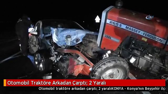 Otomobil Traktöre Arkadan Çarptı: 2 Yaralı