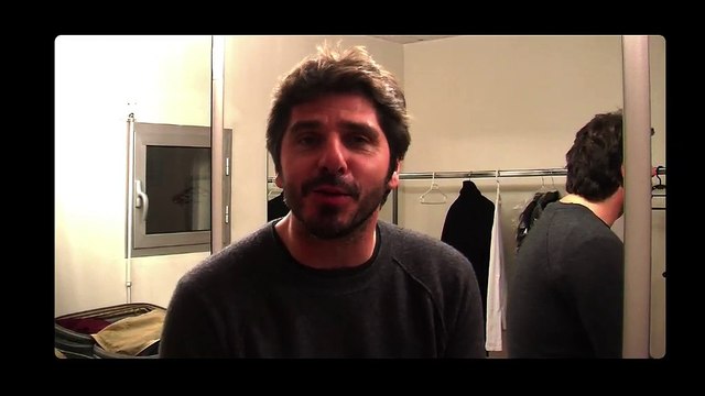 Regardez qui nous souhaite bon anniversaire ce soir...