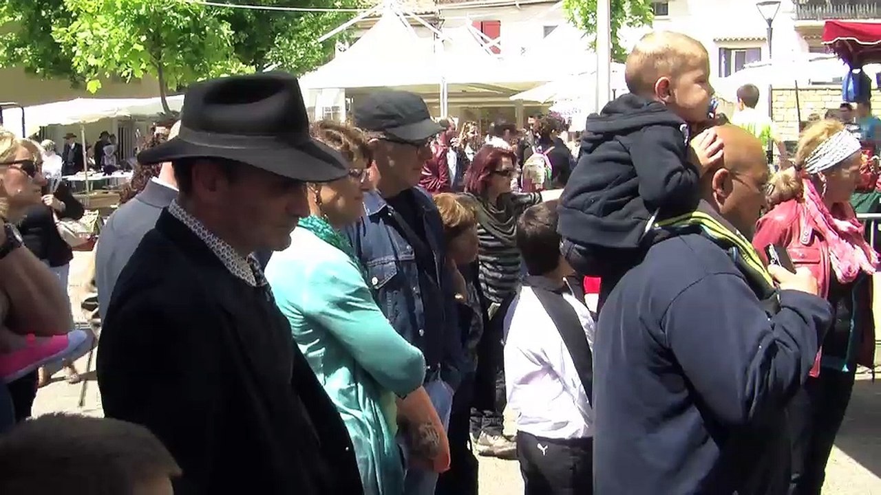 Métiers d'antan et airs de Provence à la Fête de la Crau