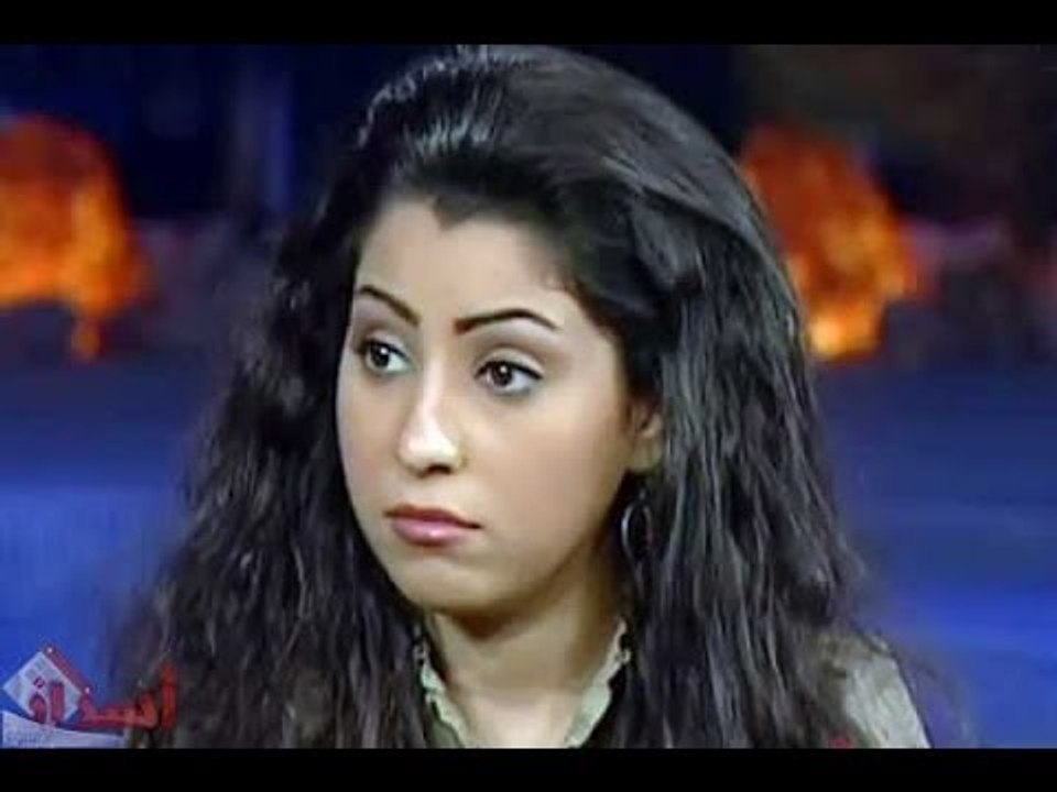 الفنانة أيتن عامر تقلد حركات أختها وفاء عامر وتحكى عن مواقفها فى البيت ومعها ومع أبنها عمر