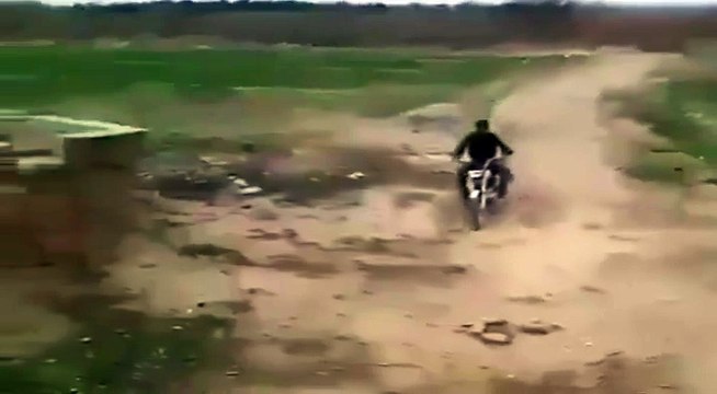 اگر مہارت نہ ہو تو کس طرح انسان ہیرو سے زیرو بن جاتا ہے اس ویڈیو میں دیکھیں۔ ویڈیو: محمد امجد۔ اوکاڑہ