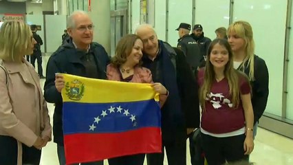 Venezuela's opposition leader, Antonio Ledezma, flees to Spain