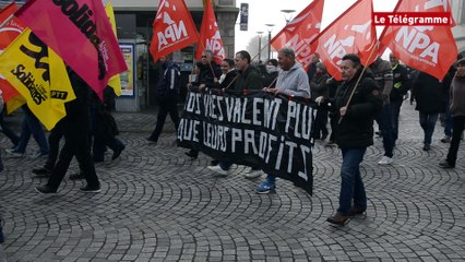 Carhaix. Près de 200 manifestants soutiennent la grève des facteurs