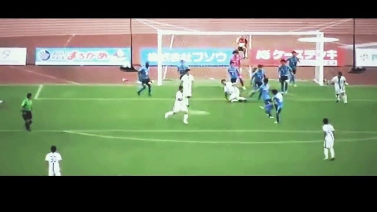축구 역사상 상상도 못한 방법으로 들어간 골모음들 ㅎㄷㄷ
