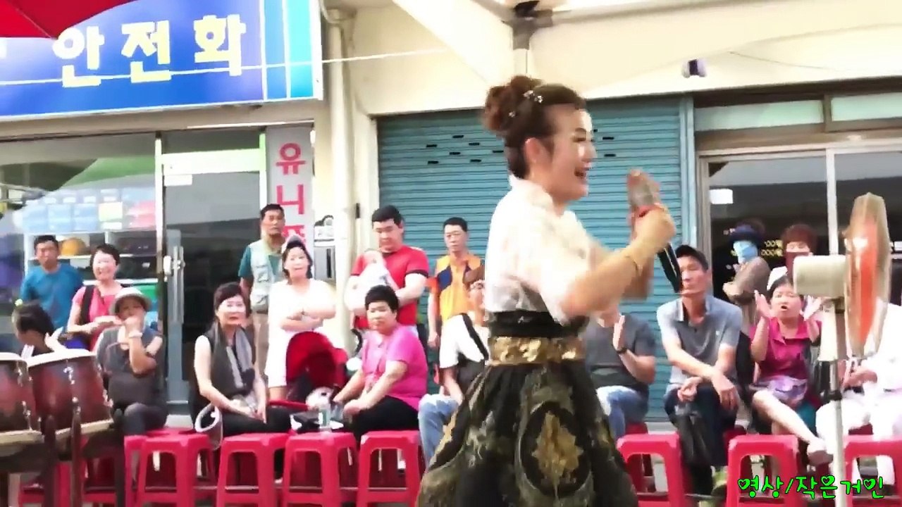 가을이품바/요즘은 볼수없는 가을이 막춤 ..#배꼽빠짐 주의#