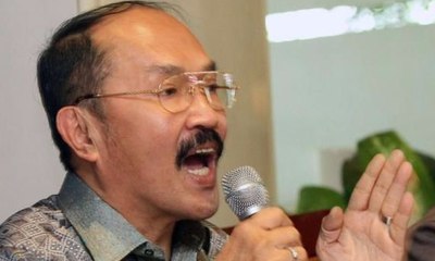 Pengacara Kembali Jenguk Setnov Sambil Bawa Berkas