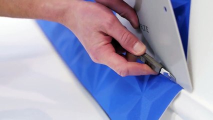 How to hang 3D wallpaper