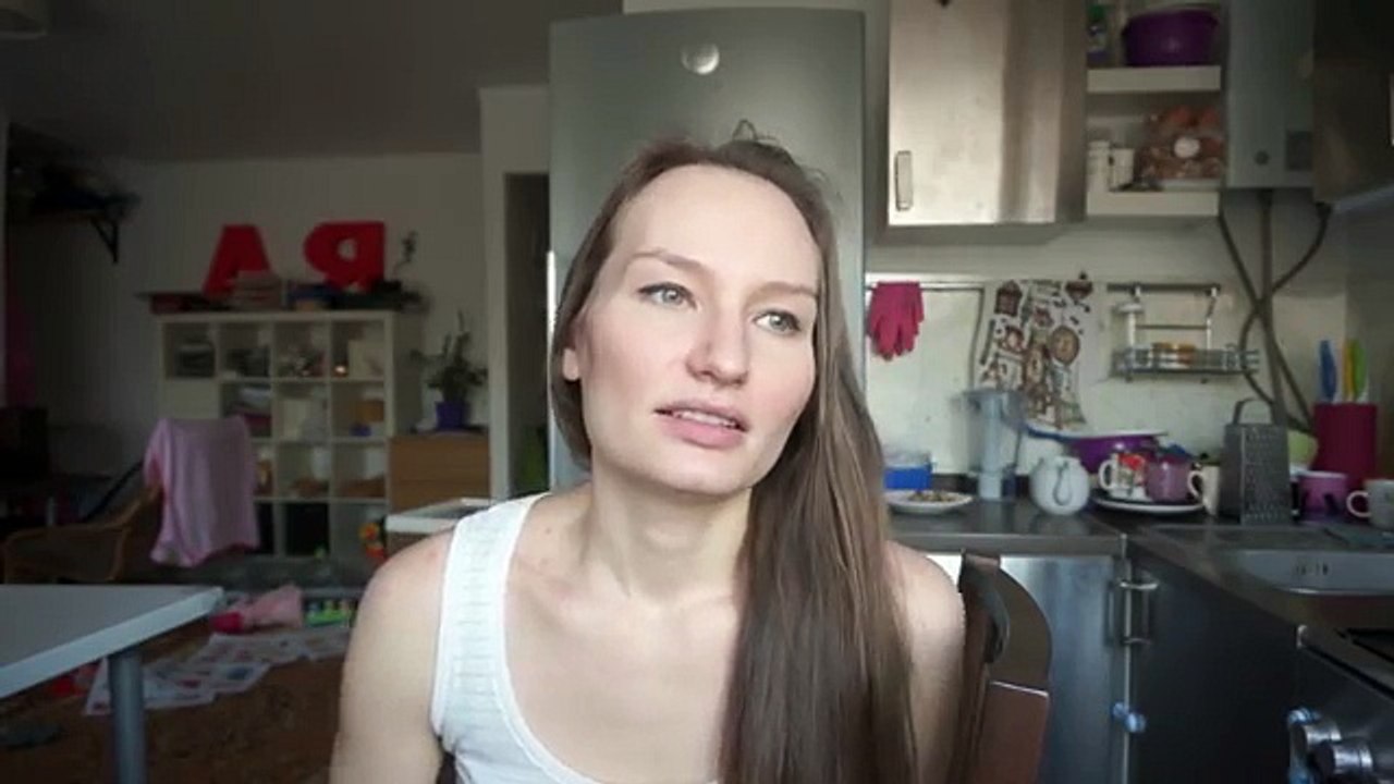 Даше год и 3 месяца - новые умения, отказ от мультфильмов