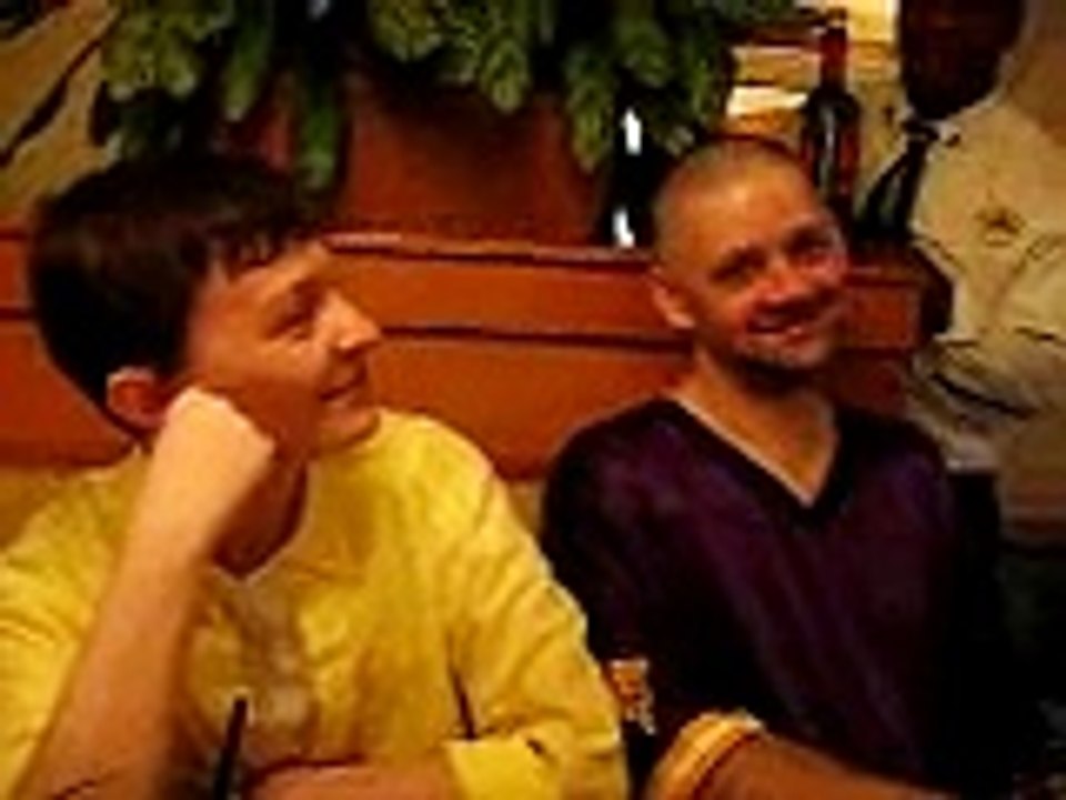 Olive Garden singing!