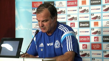 Marcelo Bielsa a encore une fois fait le show en conf de presse