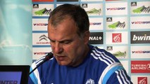 Marcelo Bielsa attend une réaction de ses joueurs face à Lens