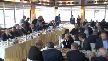 Bakan Özlü'ye Doğum Günü Sürprizi