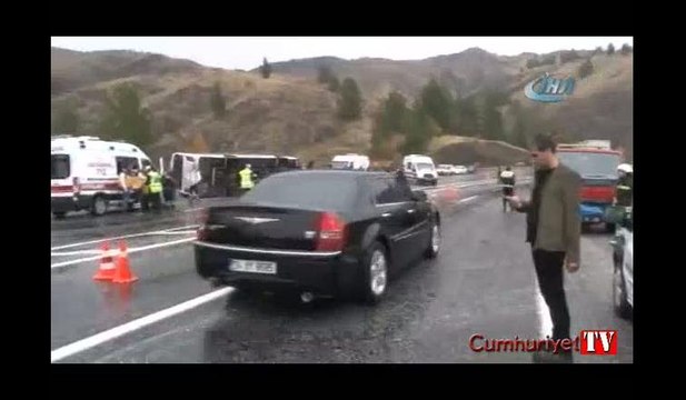 Elazığ-Diyarbakır yolunda midibüs devrildi: 3 ölü, çok sayıda yaralı