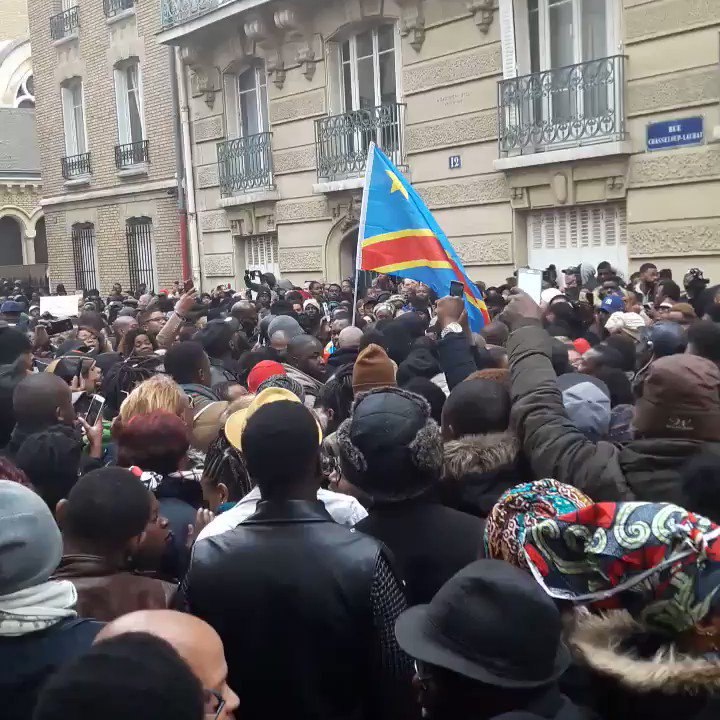 Angry Protesters Converge on Libyan Embassy in Paris Over Slavery