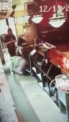 Quand ton pote est un gros enfoiré... Pas cool