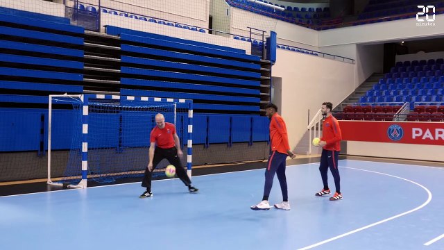 Journée mondiale des enfants: Le coach Julie sur le terrain avec Thierry Omeyer, Benoît Kounkoud et Nedim Remili
