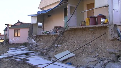 포항 여진 발생...정부 '액상화 현상' 확인 / YTN