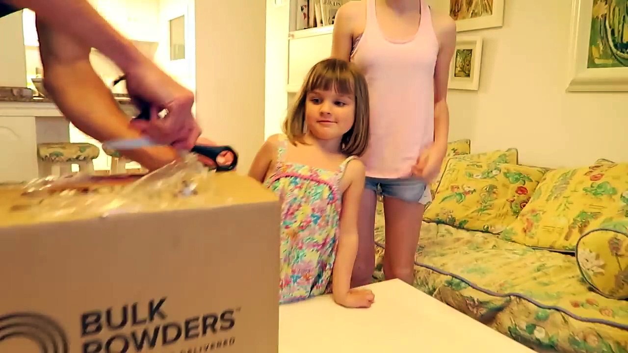 SPECiAL DELiVERY!