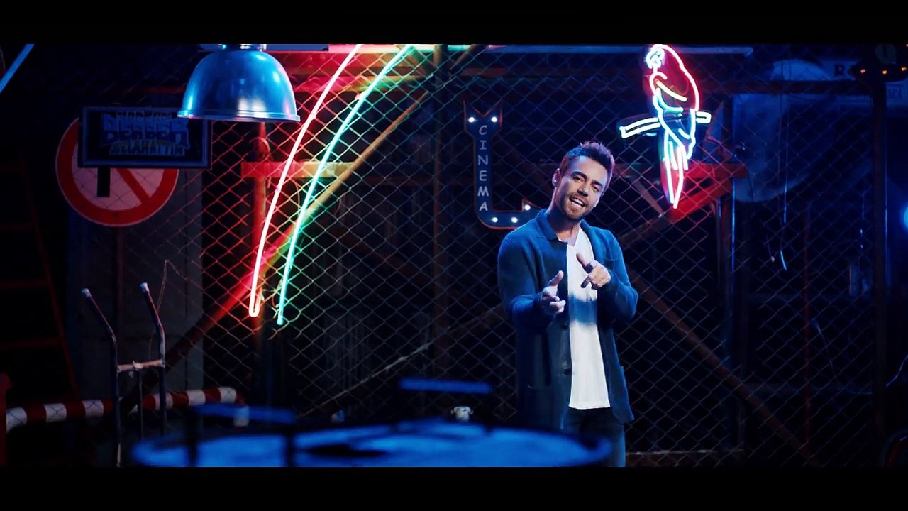 Murat Dalkılıç Ft. Oğuzhan Koç - Aşinayız