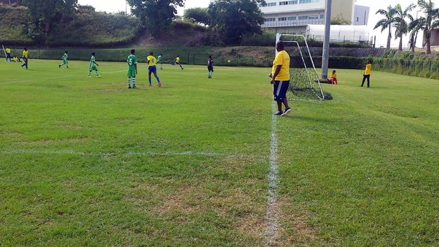Dimanche 19 novembre nos U13 du cotés de fouillole avec nos amis du SIROCO et de la RED STAR !!! JSA L ESPRIT D EQUIPE !!!