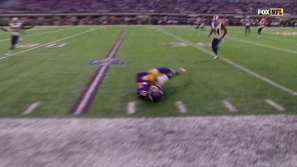 Adam Thielen goes into full-body dive for 25-yard catch