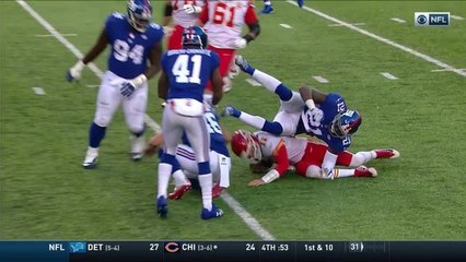 Smith scrambles, dives all out for key first down