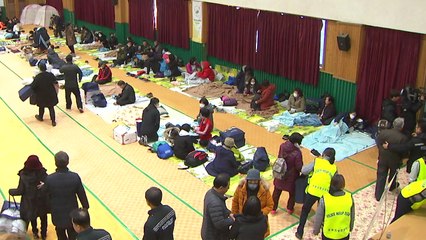 잇따른 여진에 공포감 확산...닷새째 잠 못 이룬 이재민 / YTN