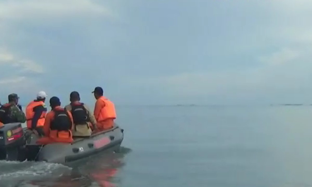 Pencarian Nelayan yang Hilang di Teluk Bone