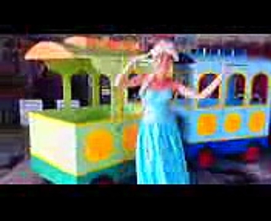 The wheels on the bus Bad Baby Learn colors with train finger family for kids