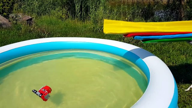 Toys cars dive in water. Fire truck, ambulance, police car. MANY TOY CARS for childrens-HOvWr6IJG0s