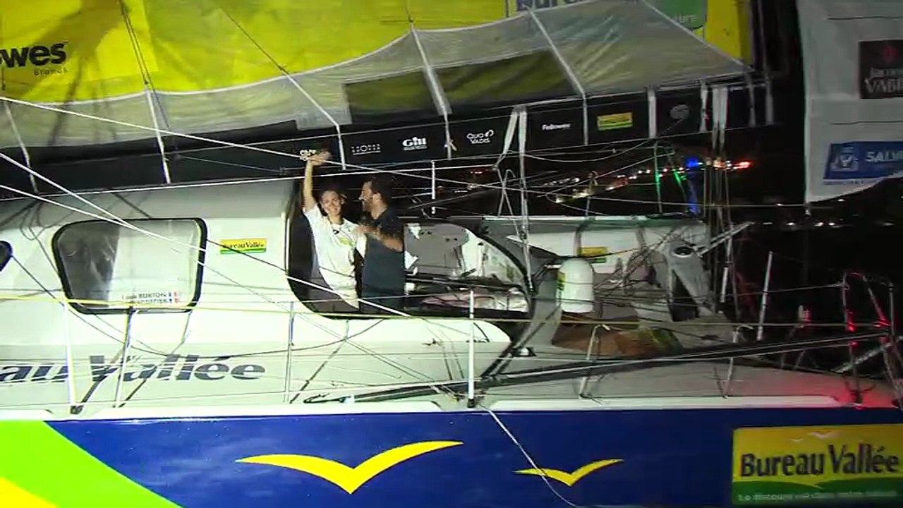 TJV 2017 - Arrivée de Bureau Vallée 2 - Louis Burton et Servane Escoffier