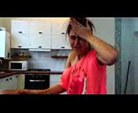 BAD BABY GIANT SPIDER vs Girl Freaky Mommy Toy Freaks Kids Hidden Egg (1)